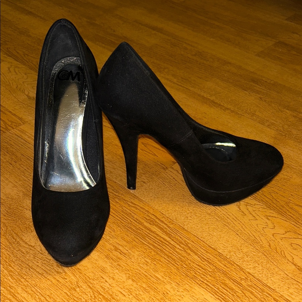 Elegant Black Suede Heels